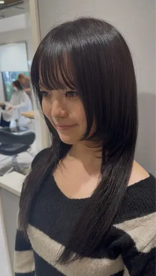 ロング 吉池 理紗のヘアスタイル