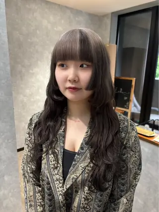 ロング カラー 🌐NATSUMI 🌐【寒色カラー】のヘアスタイル