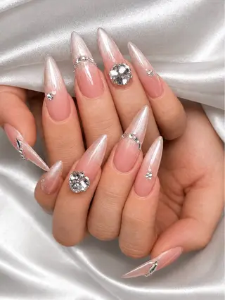 ネイル LEELA NAIL STUDIOのネイルデザイン