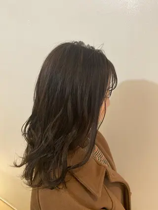 セミロング カラー マルヤマ リナの眉毛・アイブロウイメージ