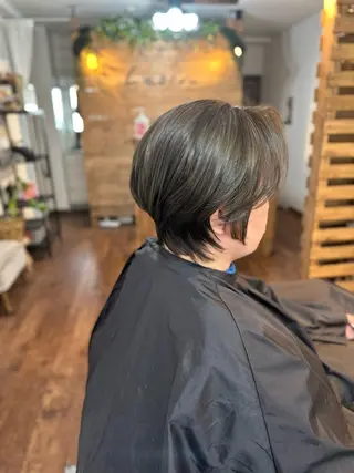 ショート Luzir⭐︎ GEN⭐︎のヘアスタイル
