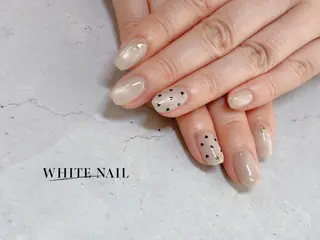 ネイル WHITE NAIL ホワイトネイルのネイルデザイン