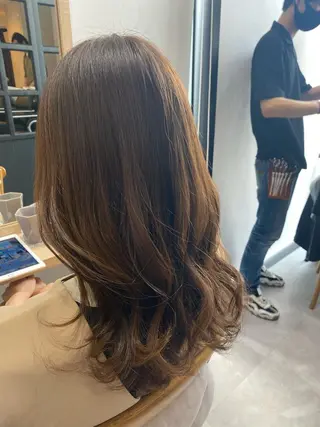 セミロング カラー 似合う髪型見つけます AYAKAのヘアスタイル