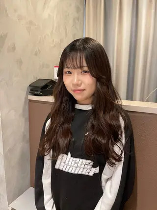 ロング 阪倉 美玲のヘアスタイル