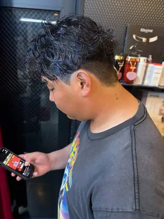 パーマ メンズ 吉川 賢心のヘアスタイル