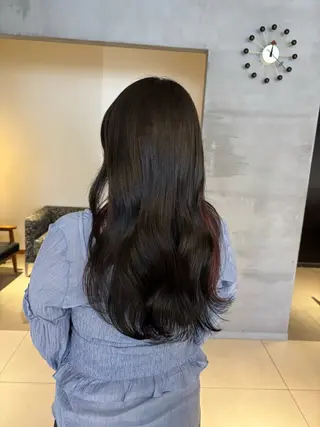 ロング KAREN(ému) 伏見/カットモデルのヘアスタイル