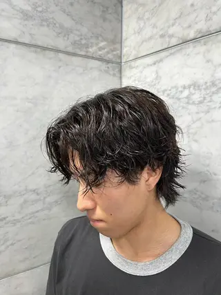 パーマ メンズ フェザーパーマメンズ ピンパーマ京都駅前のヘアスタイル