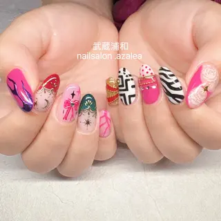 ネイル R inのネイルデザイン