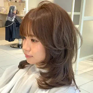 ミディアム カラー momo もものヘアスタイル