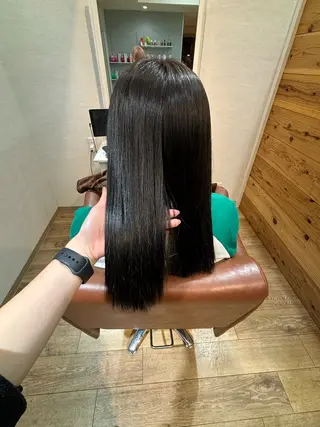 ロング Circus 石原愛里のヘアスタイル