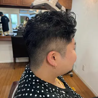 ショート 海外デザイン好きな方 滝沢錬平のヘアスタイル