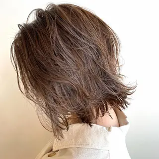 ミディアム カラー グランジヘア 無造作ヘアHYUGAのヘアスタイル
