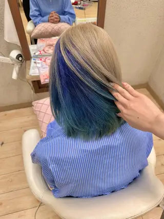 ミディアム カラー 阿部 美咲のヘアスタイル
