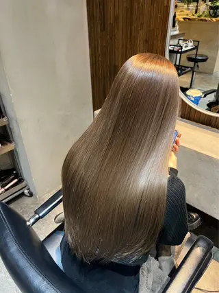 ミディアム カラー レイヤー似合わせ 透明感カラーりきやのヘアスタイル