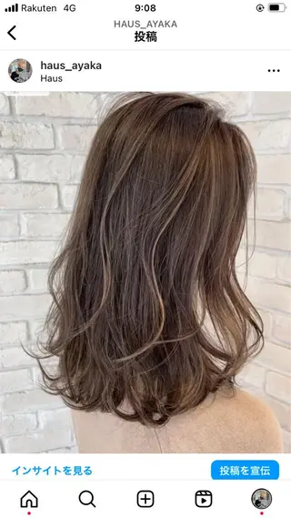 ロング あやか 白髪ぼかしハイライトのヘアスタイル