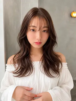 セミロング カラー 透明感カラー/顔周り 臼井いつみのヘアスタイル