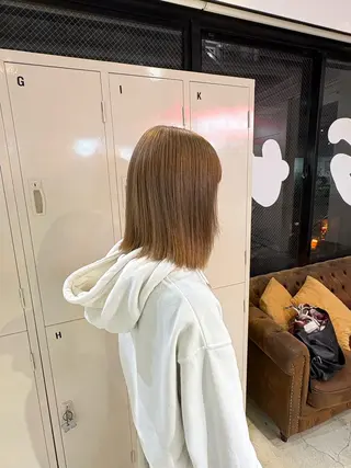 ミディアム カラー 🧤高明度ハイトーン 🧤莉音のヘアスタイル