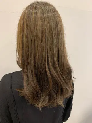 セミロング サケモト ユウジのヘアスタイル