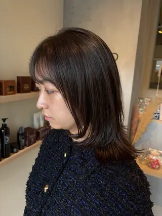 ミディアム ROCCO アイナ/ レイヤー透明感カラーのヘアスタイル
