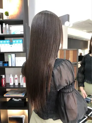 ロング 関FORMA自由が丘 髪質改善/縮毛矯正のヘアスタイル