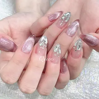 ネイル Queens テイのネイルデザイン