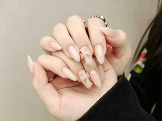 ネイル H3 Nail シロのネイルデザイン