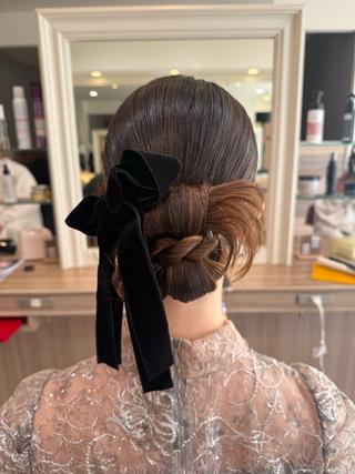 ロング ヘアアレンジ 韓国ヘアメイク🎀/ 縮毛矯正✨山本媛香のヘアスタイル