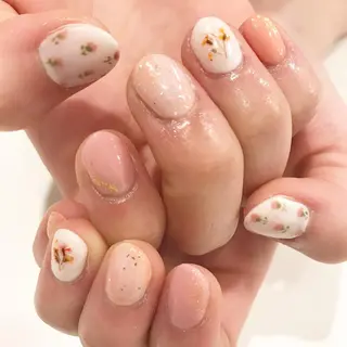 ネイル 板垣 綾乃のネイルデザイン