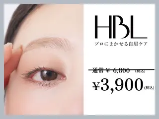 アイブロウ RITA NOIRのネイルデザイン