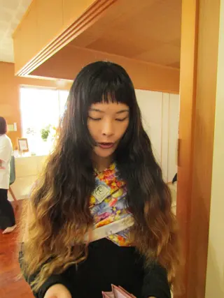 ロング サノ アオイのヘアスタイル
