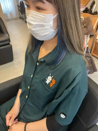 セミロング カラー nowhere ノーウェアのヘアスタイル