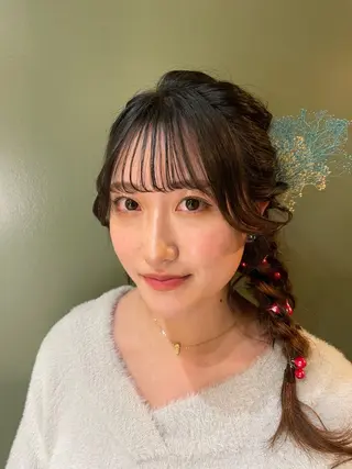 ロング ヘアアレンジ KURIA/ブリ ーチ/ダブルカラーのヘアスタイル