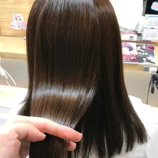 ミディアム パーマ 髪質改善/縮毛矯正 /レイヤーカット岡部のヘアスタイル