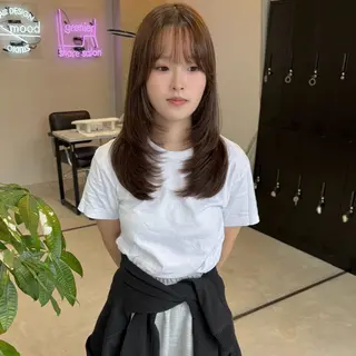 セミロング はちすか るかのヘアスタイル