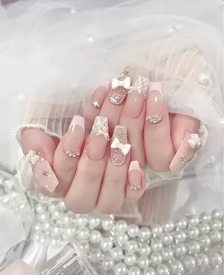 ロング E🌷nail 長さだし専門店のネイルデザイン