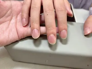 ネイル 小澤 梨奈のネイルデザイン