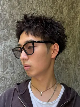ショート パーマ メンズ 岩城 滉成のヘアスタイル