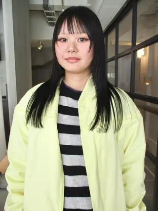 ロング マツイ モモノのヘアスタイル