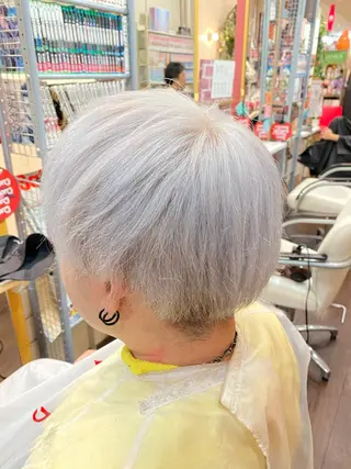 メンズ ゆぴ☾/推しカラー /ハイトーンのヘアスタイル