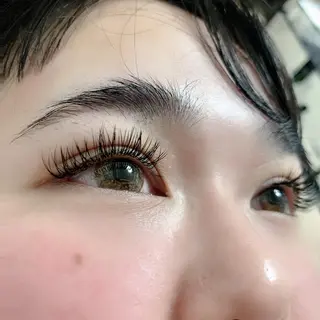 マツエク・マツパ U eのネイルデザイン