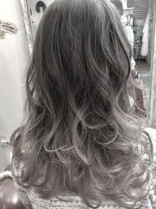 セミロング カラー パーマ ヘアアレンジ ケアブリーチ特化🍀 ハイライトOK寛也のヘアスタイル