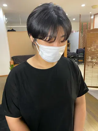 ショート ブリーチカラー🫧 森　凪沙のヘアスタイル
