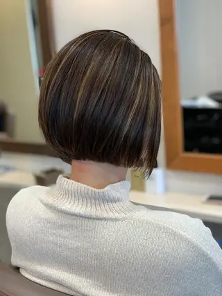 ショート カラー 中村 優太のヘアスタイル