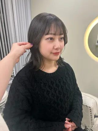 ミディアム 透明感カラー レイヤー/むつきのヘアスタイル