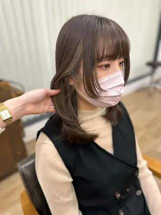 ミディアム カラー パーマ ヘアアレンジ メンズ キッズ ネイル マツエク・マツパ アイブロウ 似合せレイヤー／ 柔らか透明感カラーのヘアスタイル