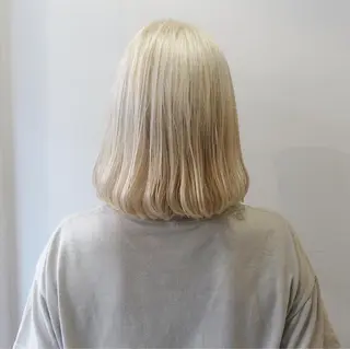 ミディアム yuki watanabeのヘアスタイル