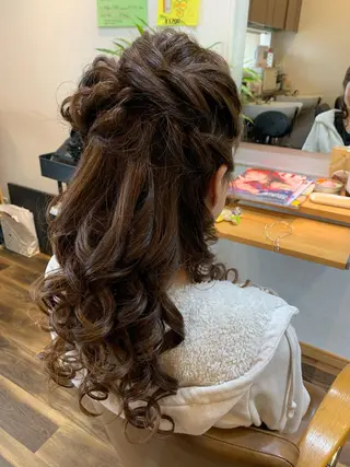 ロング ヘアアレンジ 石川 奈緒子のヘアスタイル