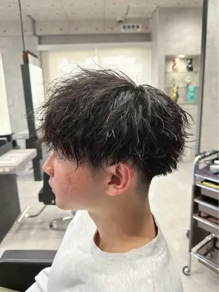 パーマ メンズ 金子 遥人のヘアスタイル