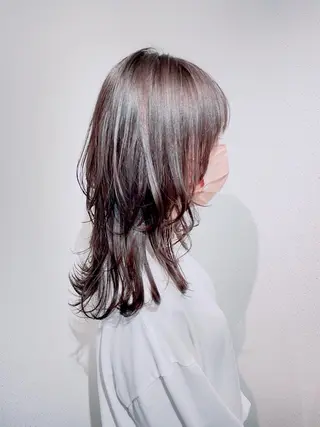 セミロング カラー パーマ ヘアアレンジ roijir ロイジーのヘアスタイル