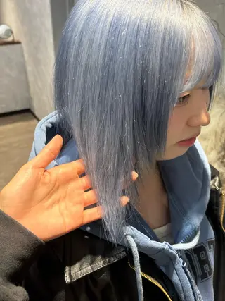ショート カラー 🌐NATSUMI 🌐【寒色カラー】のヘアスタイル